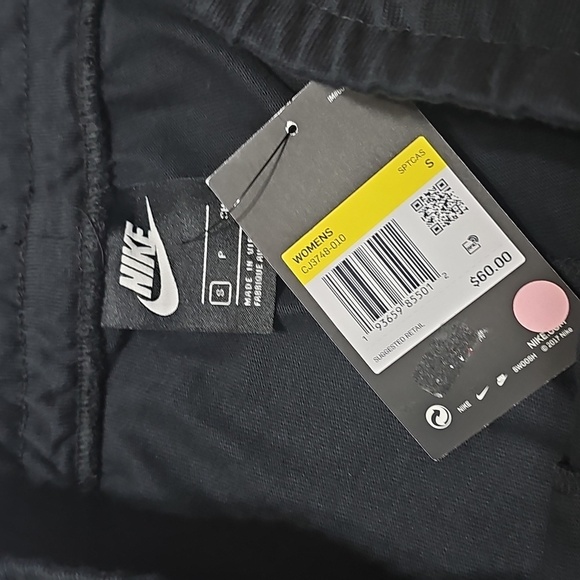 Nike Loose Fit Cropped Joggers Pants Size Small NWT - Picture 4 of 7